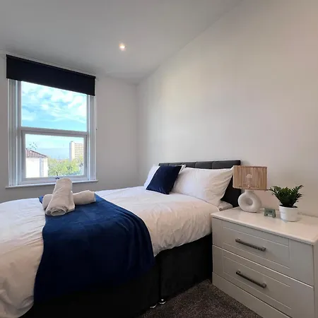 別荘 Centre 3bed House ブリストル