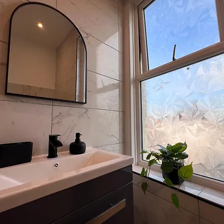 Centre 3bed House Μπρίστολ