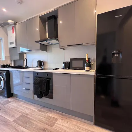 بيت للعطل Centre 3bed House